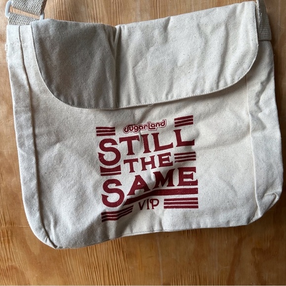 Sugarland Still The Same VIP Canvas Tote Messenger Bag - Picture 5 of 7